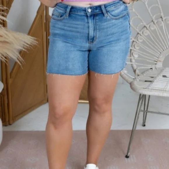 Judy Blue Shorts NWT - Picture 3 of 4